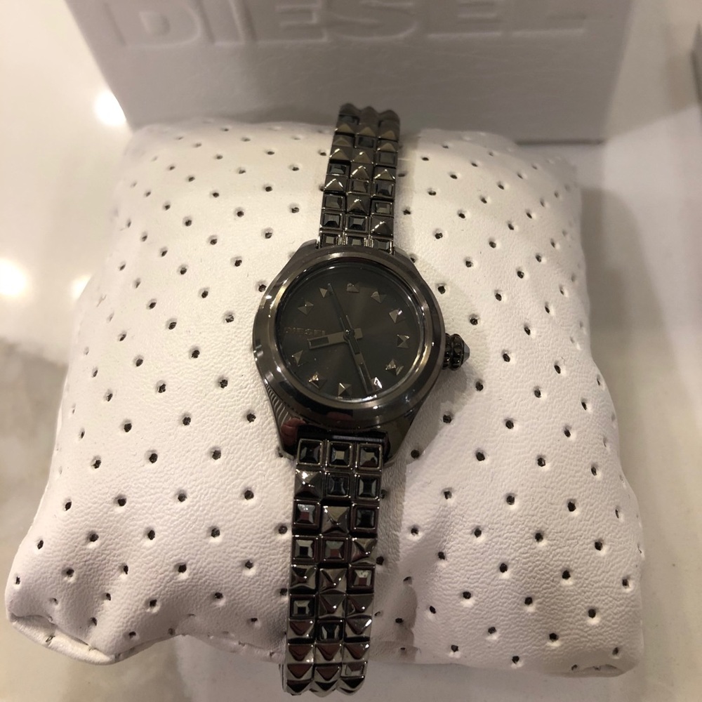 DIESEL GUNMETAL STUD WATCH